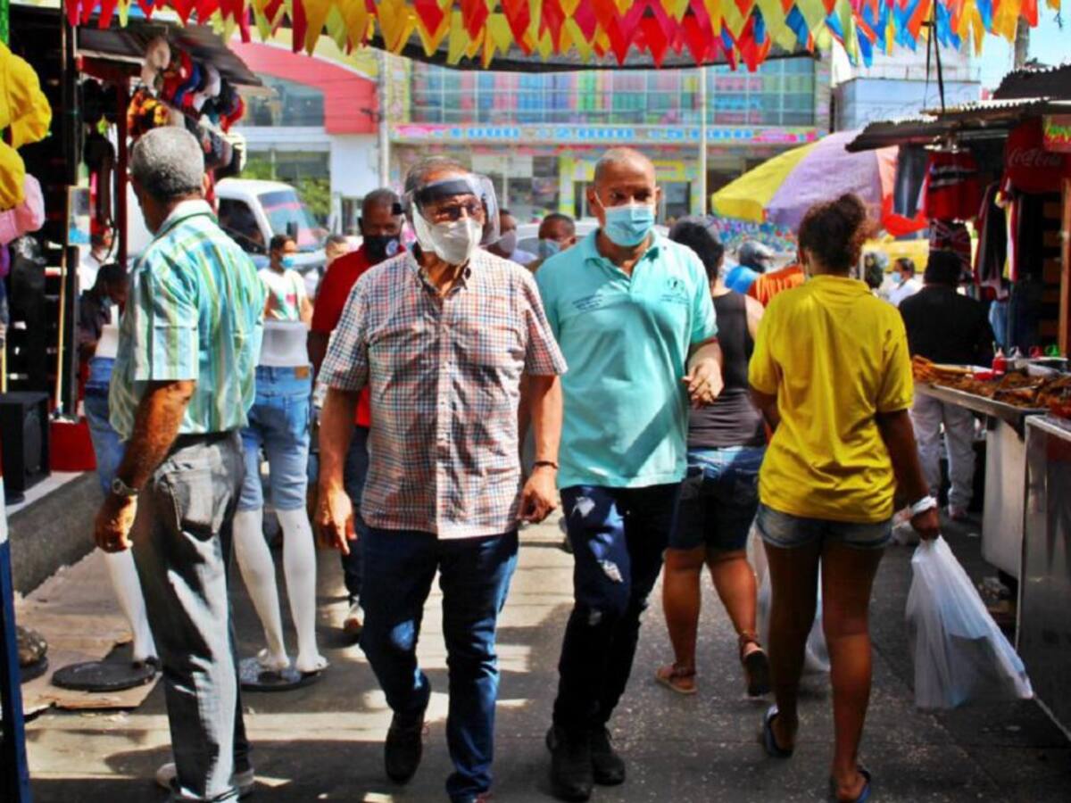Comerciantes de Bazurto piden que les congelen deuda por derechos de uso