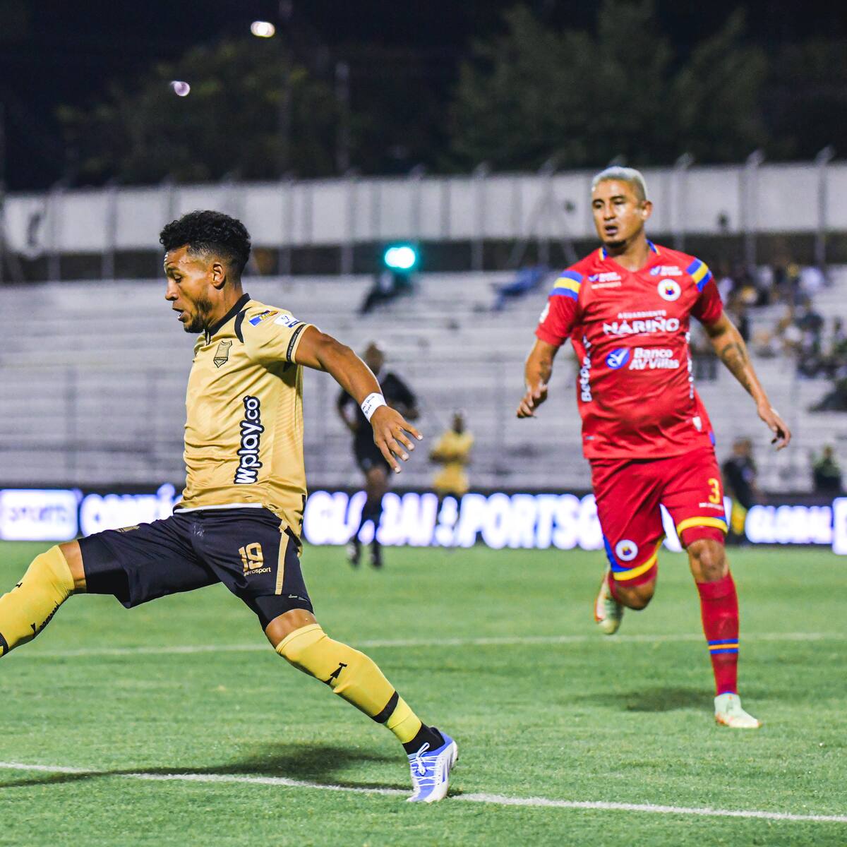 Wilson Morelo sorprende con nuevo equipo en el fútbol colombiano