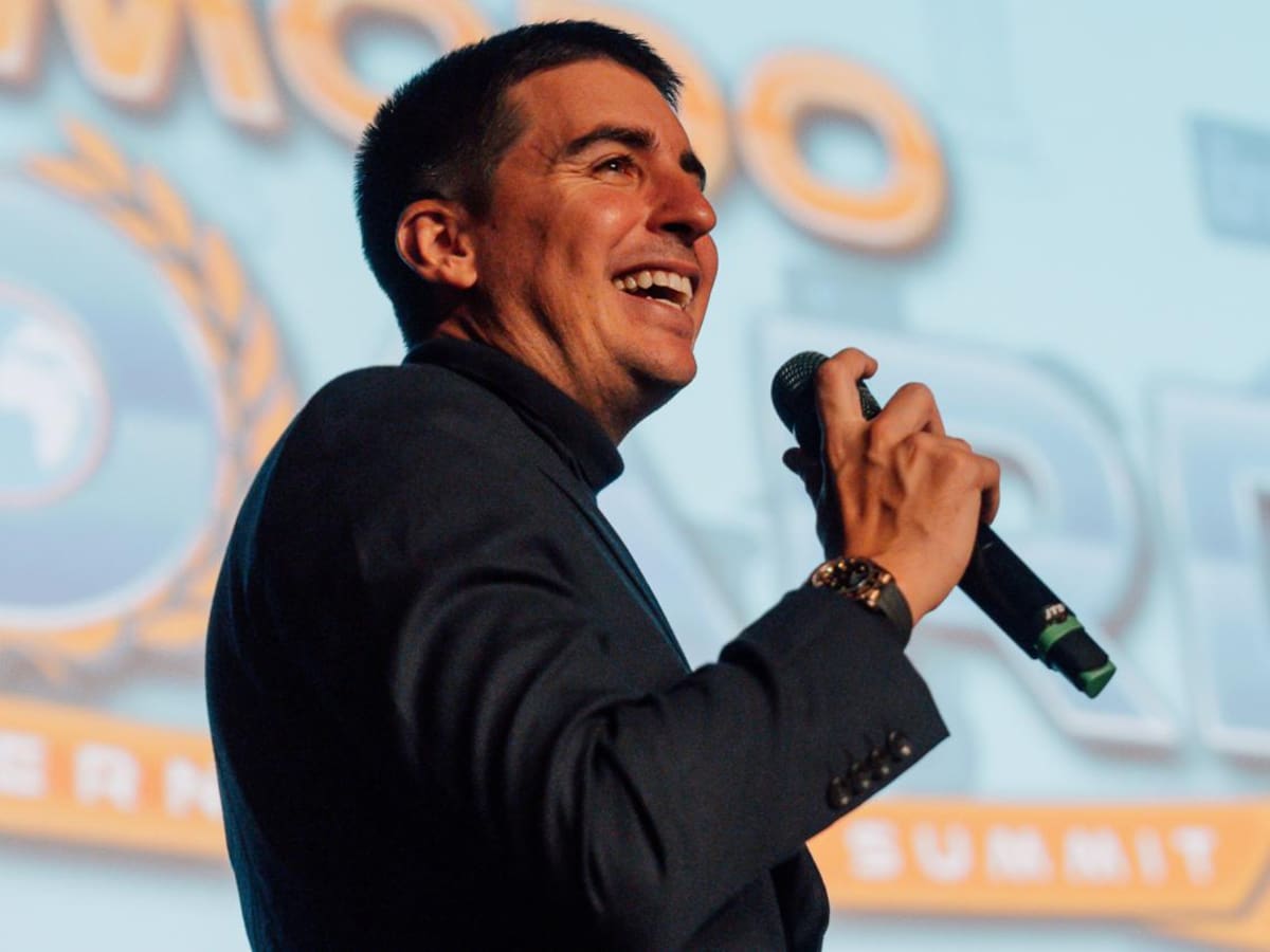 Antonio Martínez: 14 Años Liderando la expansión global y transformando el network marketing