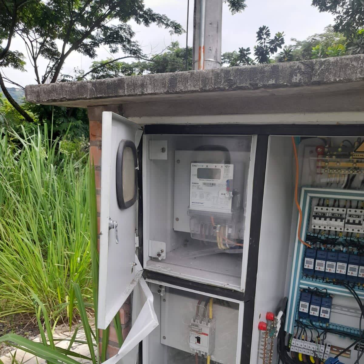 Por vandalismo, está sin alumbrado La Cemento