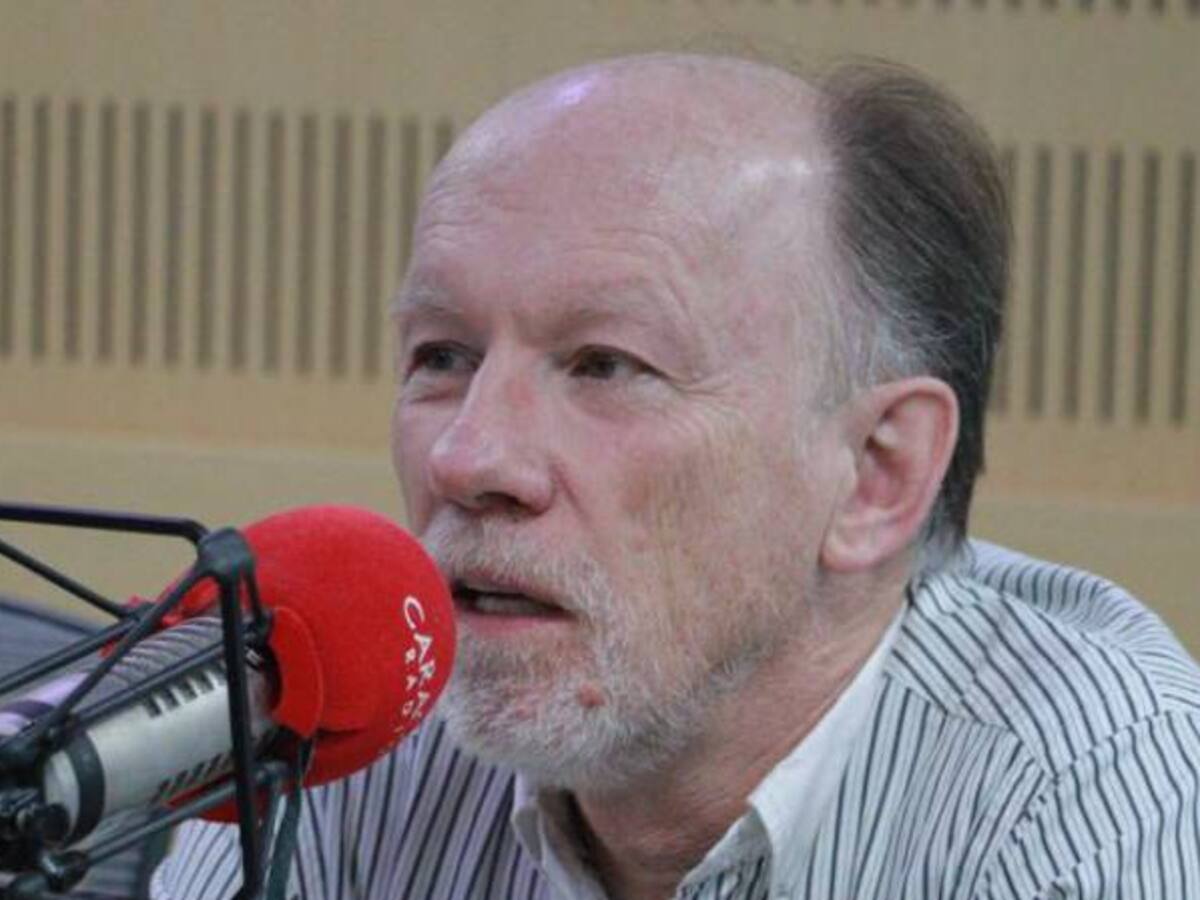Trump tiene un teflón que hay que patentarlo: Hoyos