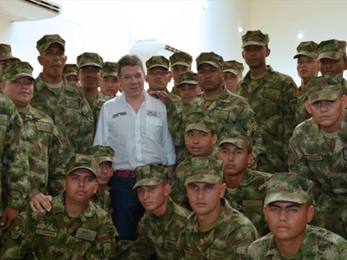 FF.MM. tendrán labor ‘titánica’ de desminado en el postconflicto: Santos