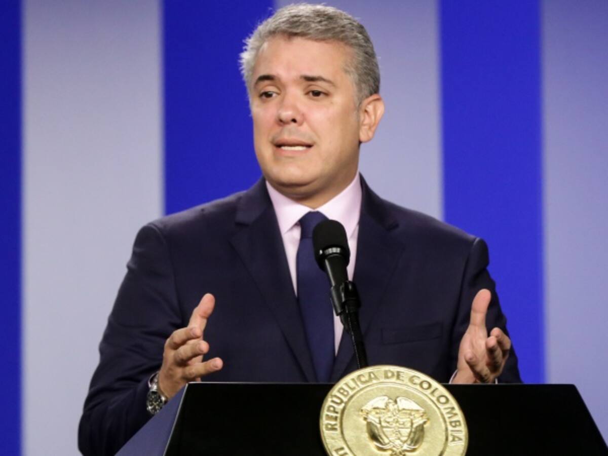 Duque mantiene diálogos congelados con el Eln