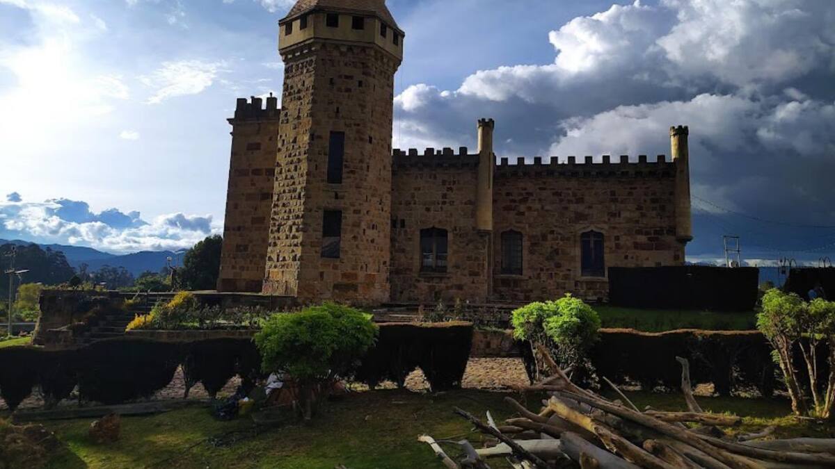 Gobierno entregará Castillo Marroquín a la Universidad Pedagógica