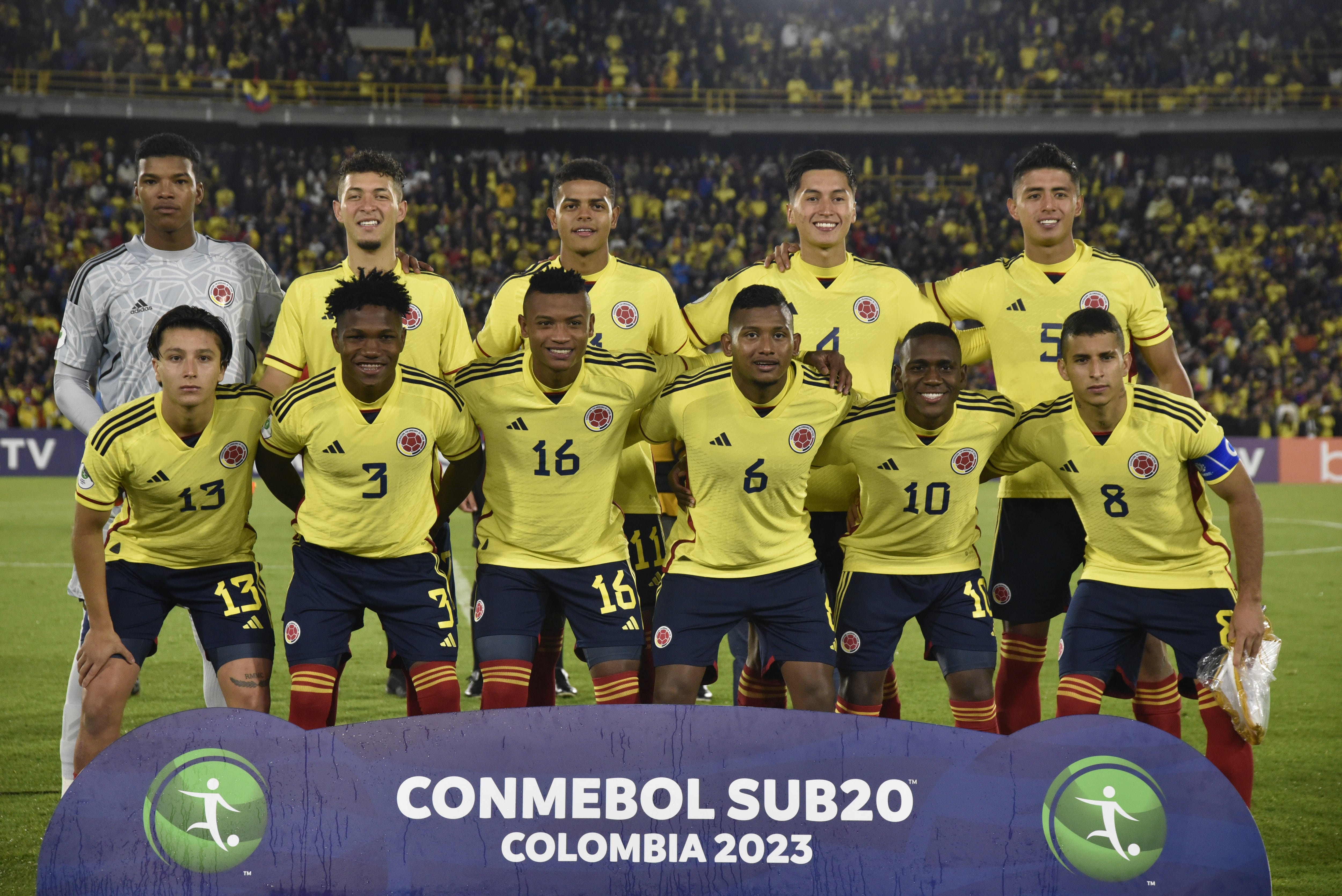 Colombia se estrenó en el hexagonal final en el estadio El Campín. (Photo by Guillermo Legaria Schweizer/Getty Images)