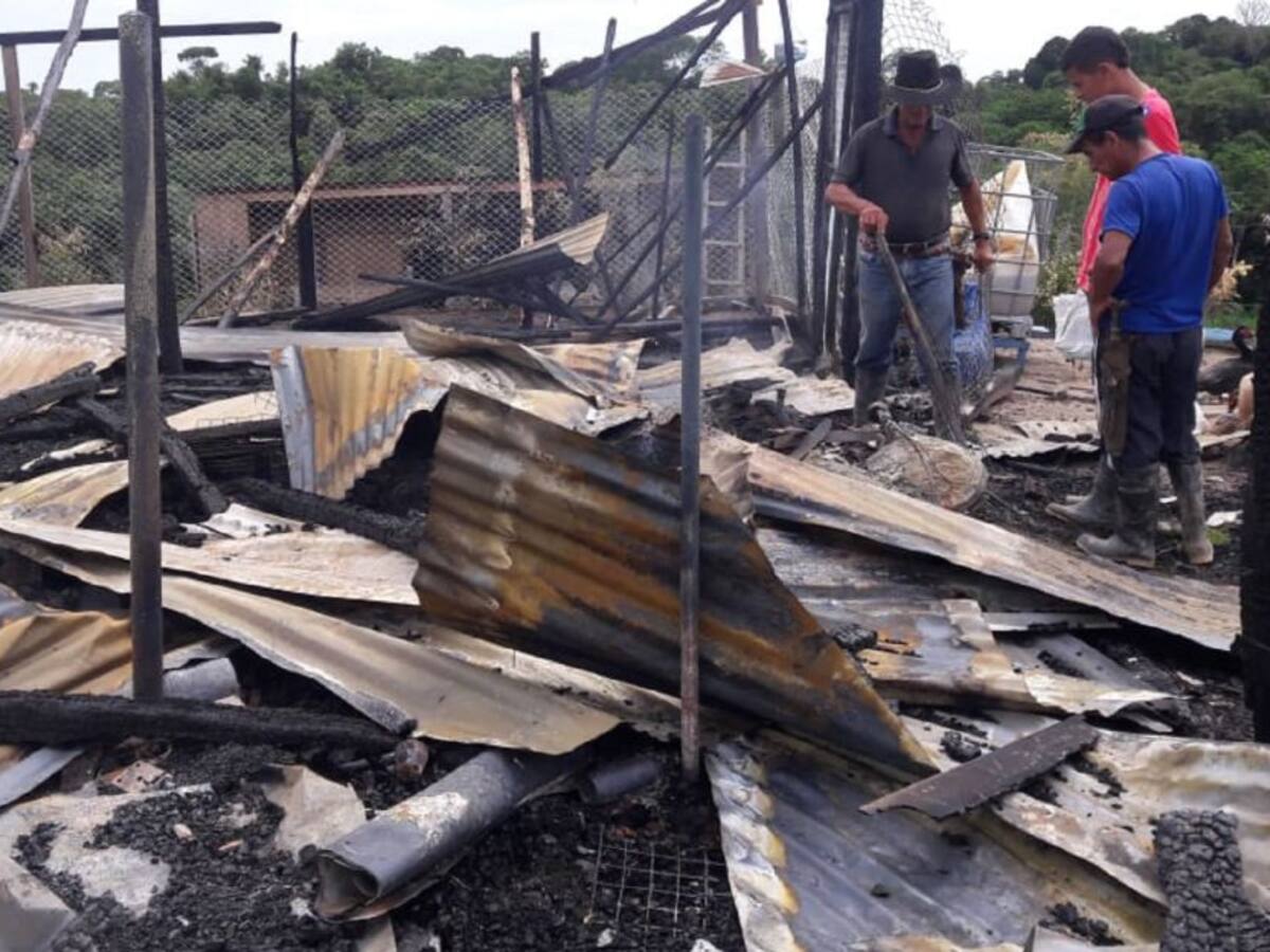 Alias ‘Katin’ quemaba fincas para presionar pago de extorsiones