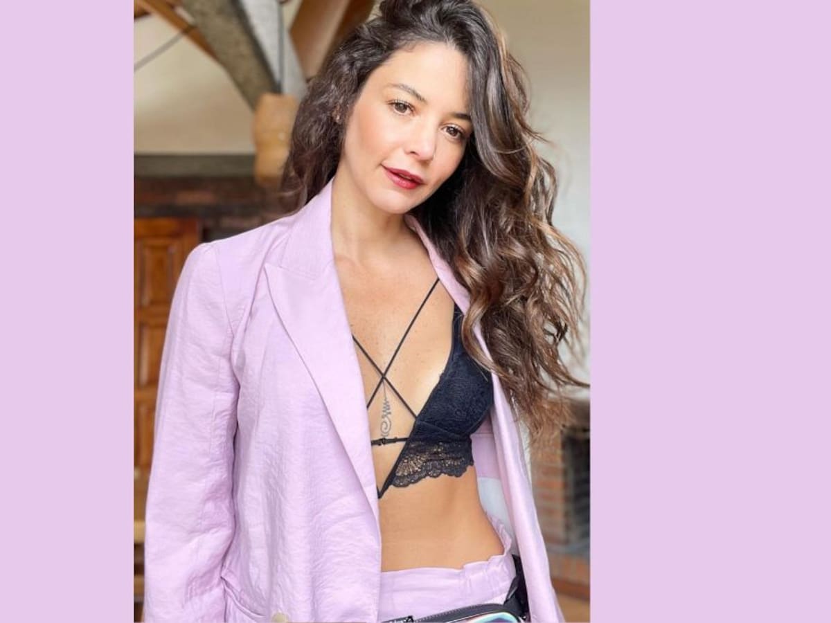 "No es la playa, es el calor que generas": a Maleja por traje de baño rojo