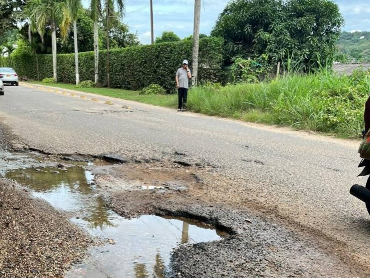 Adjudican más de $14.000 millones para pavimentar la vía Melgar – Carmen de Apicalá