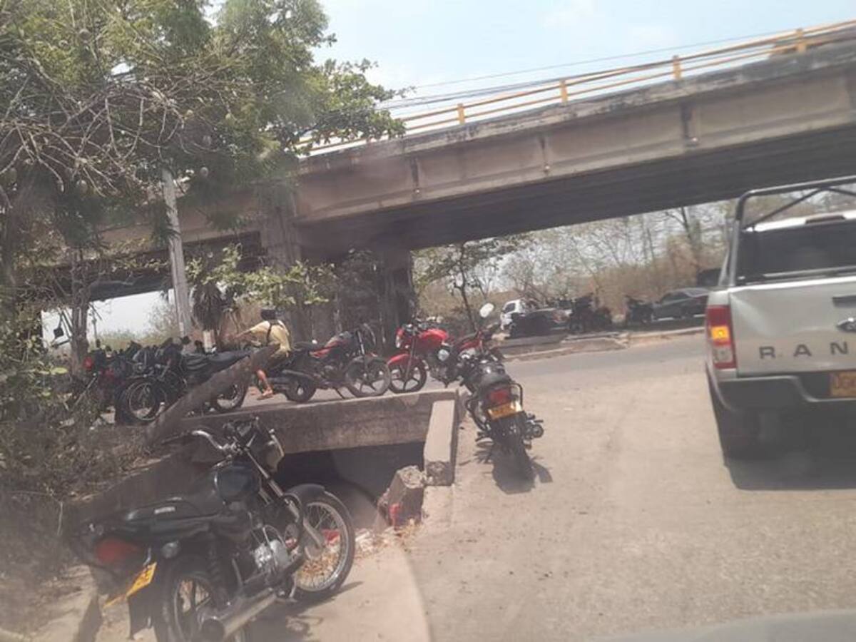 Choque de motos en zona industrial de Mamonal: hay dos heridos graves