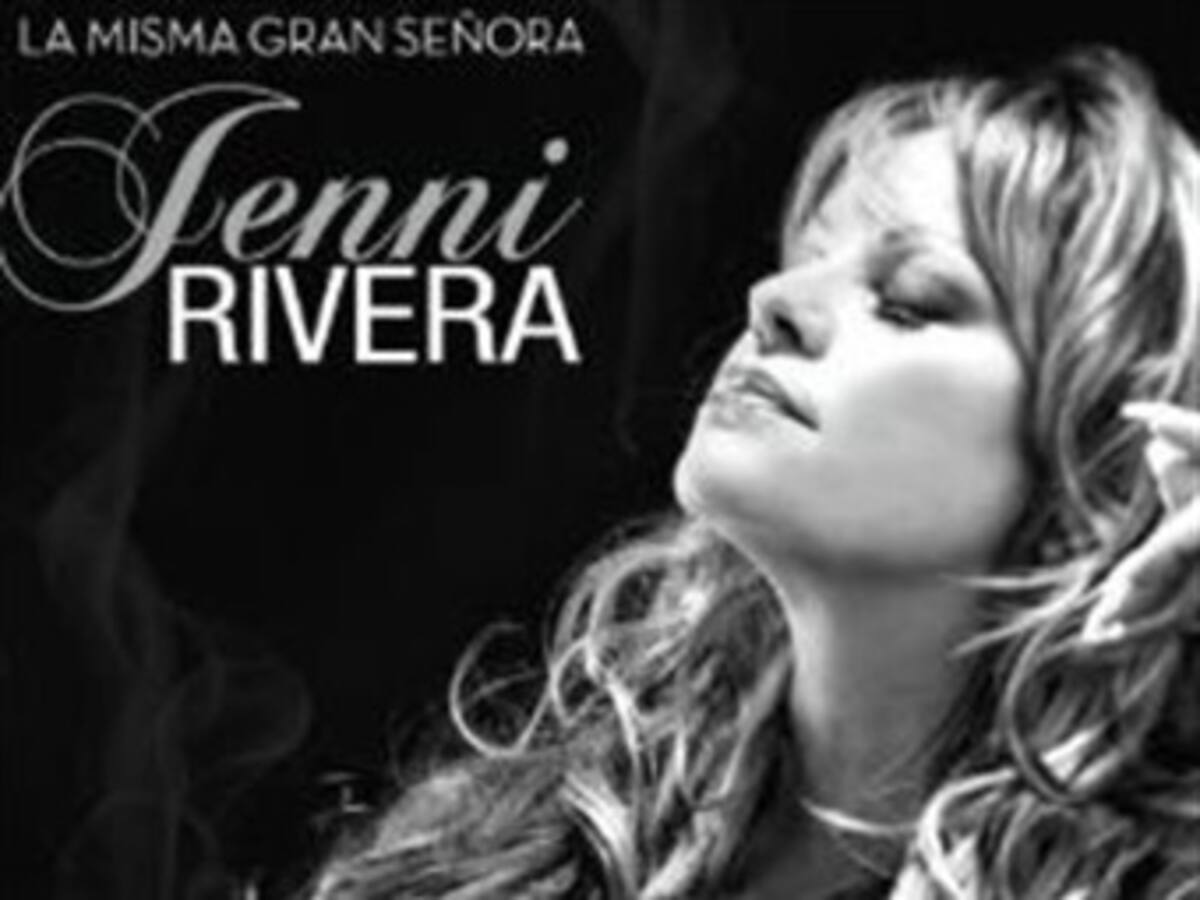 Familia de Jenni Rivera presenta en México la película póstuma de la artista