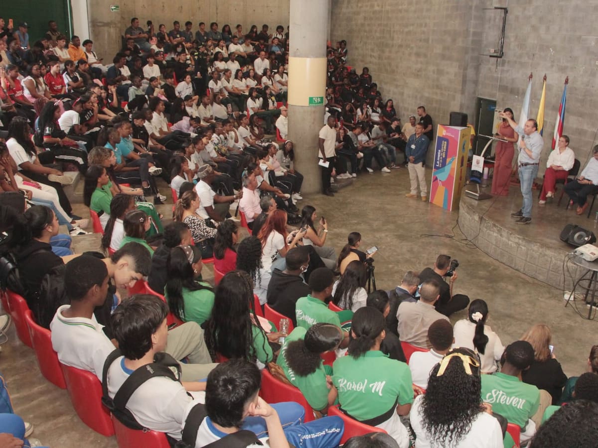 Ministro de Educación acusa a Alejandro Eder de frenar la Universidad de Oriente