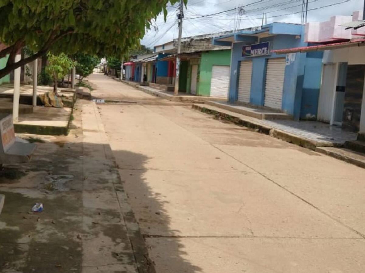 Paro armado: escasez de alimentos por cierre del comercio en sur de Bolívar