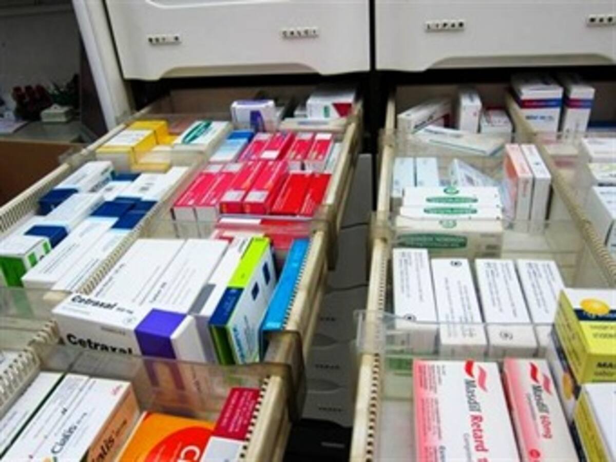 Habrá bajas sustanciales en los precios de algunos medicamentos: ministro Gaviria