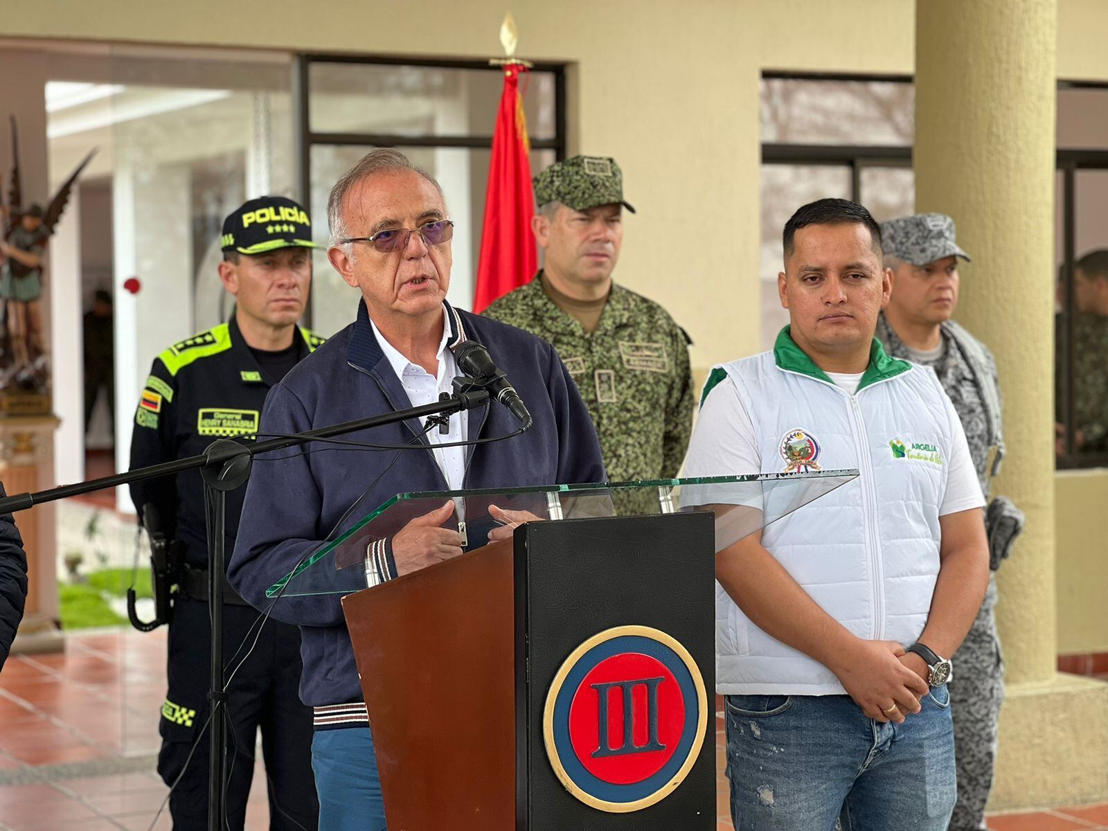 "Espero que muy pronto podamos ingresar al municipio de Argelia", dijo Mindefensa en el Cauca.