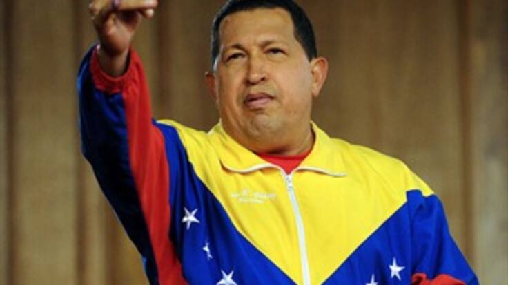 Chávez está en coma inducido y podría ser desconectado en cualquier momento: ABC de España