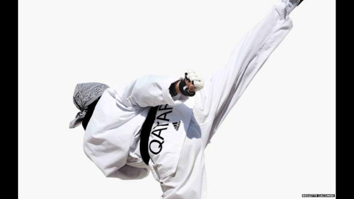 Las fotografías de la estrella de taekwondo Kaltham Al Mutawah y otras deportistas pueden verse hasta el 13 de octubre. El director del Museo Nacional del Fútbol, Kevin Moore, explicó así la decisión de acoger la muestra: "Queríamos aportar algo diferente a Manchester, que es una verdadera ciudad del deporte global".