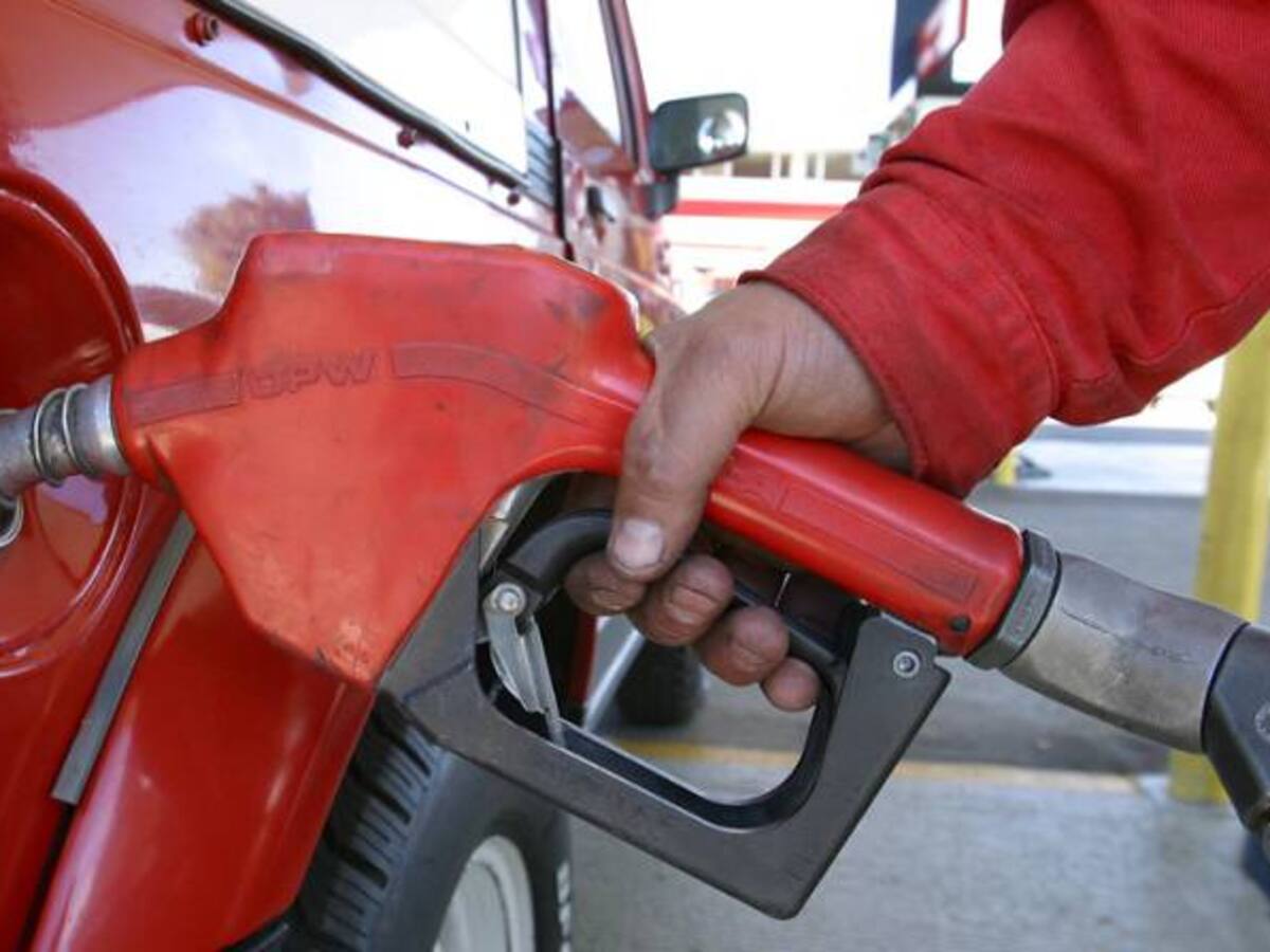 De prolongarse bloqueo en Pasto, en Nariño importarán gasolina de Ecuador