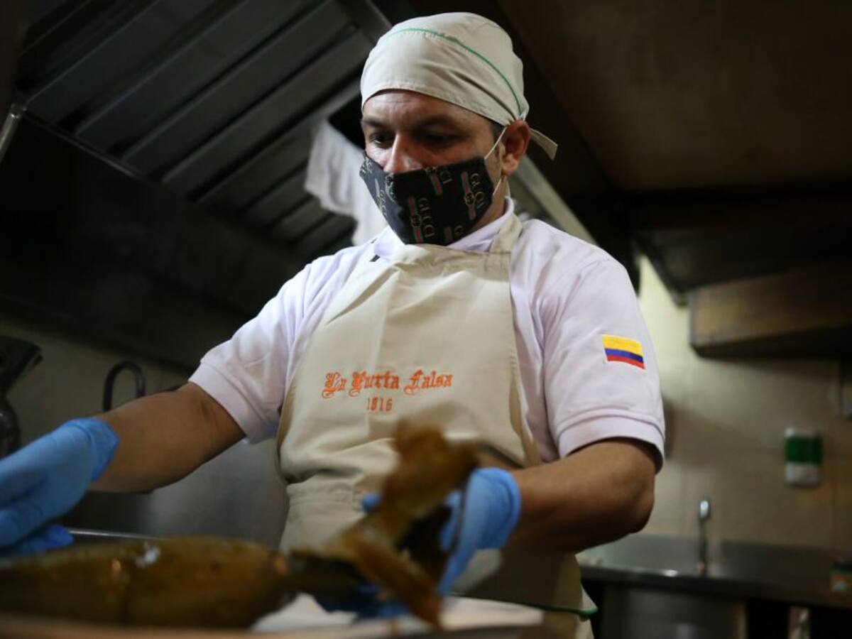En Cartagena, autorizan planes pilotos para restaurantes e iglesias