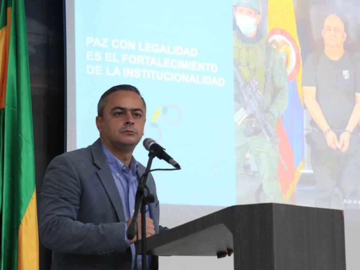 Ofrecen incentivos para que grupos armados se desmovilicen