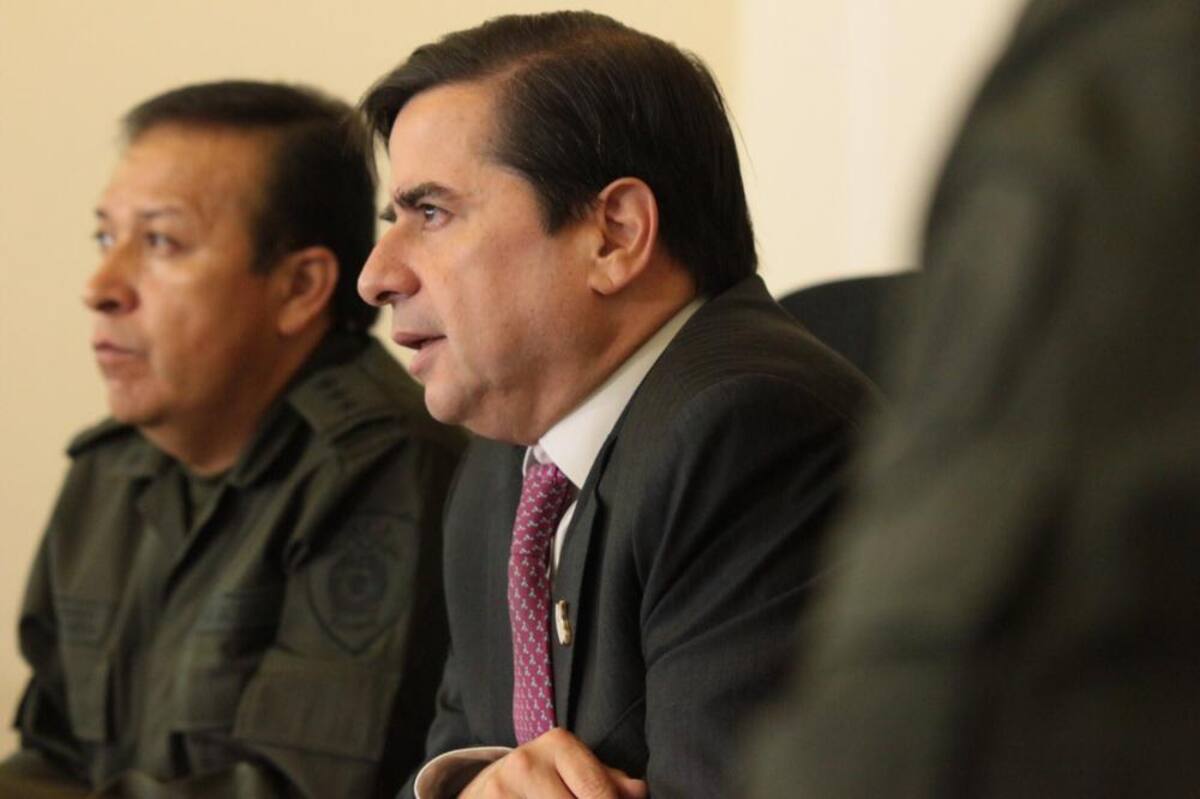 De acuerdo con el balance entregado por el ministro del Interior, Juan Fernando Cristo, y el comandante de la Policía de Tránsito, general Carlos Ramiro Mena, hasta el momento hay 49 capturados por lesiones personales, daño en bien ajeno y ataque a funcionario público.