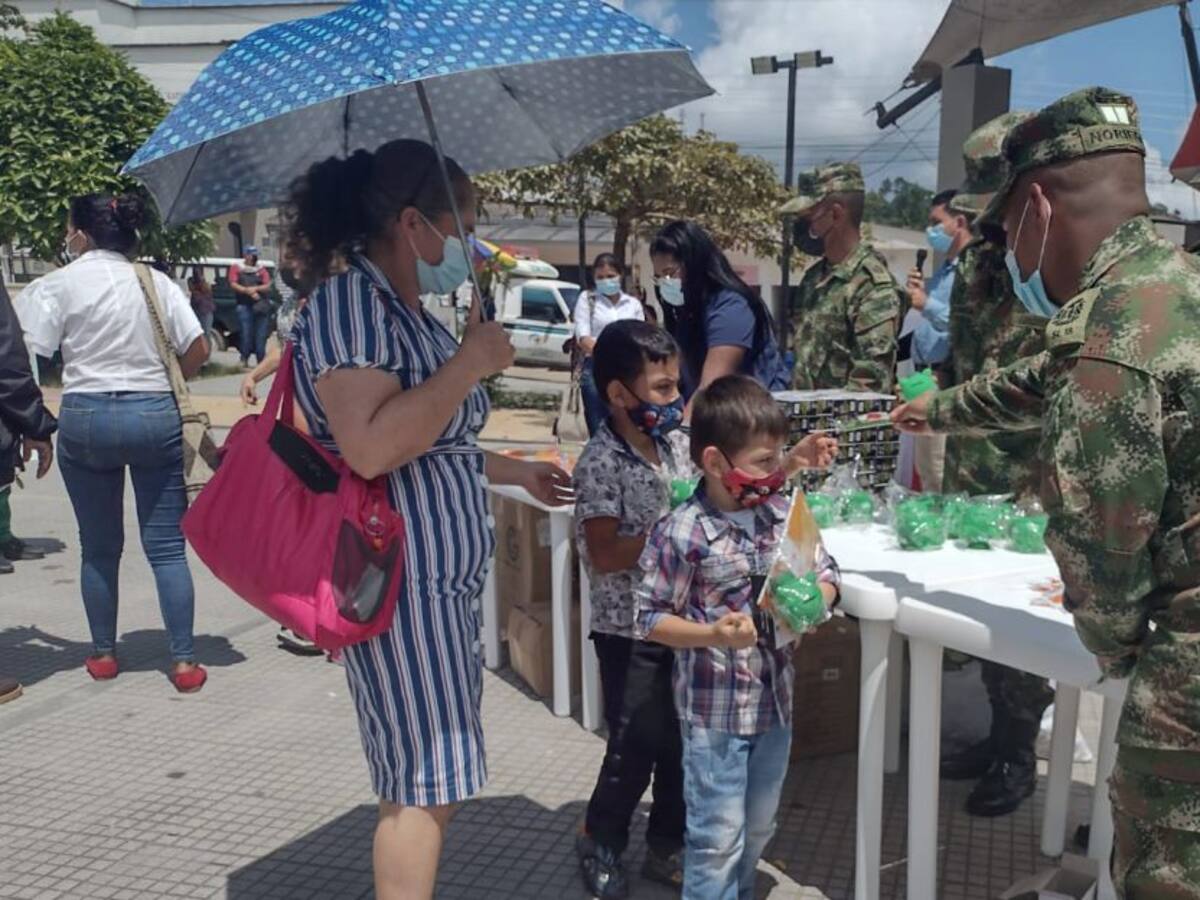 Fundación y Ejército se unieron para generar educación financiera