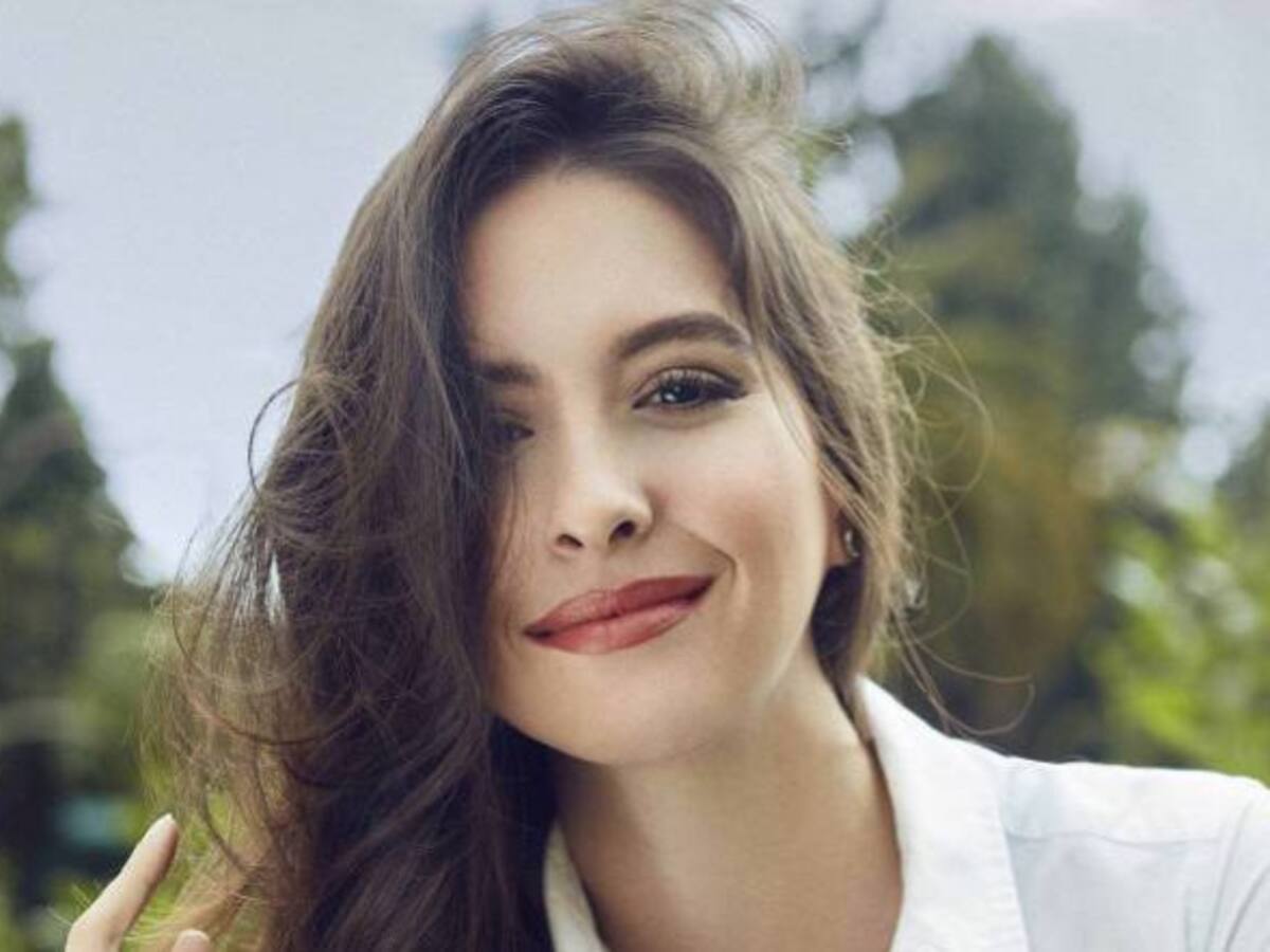 La tierna foto de Taliana Vargas mostrando su 'barriguita'