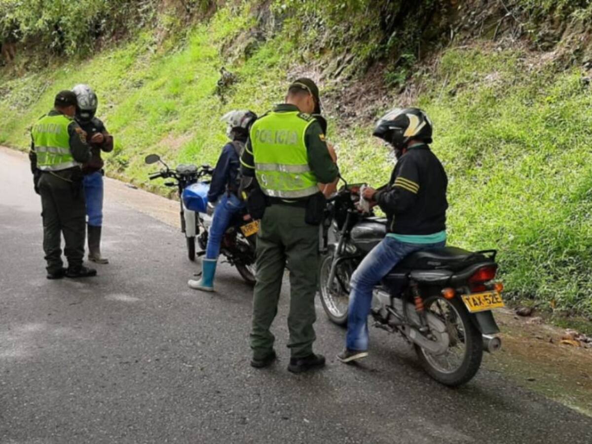 89 conductores sancionados en vías de Caldas en tiempo de cuarentena