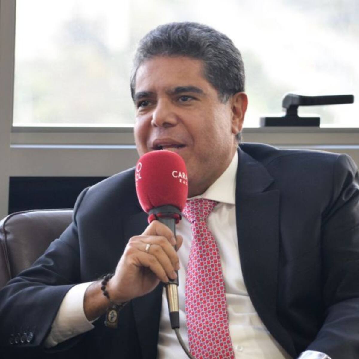 Niegan tutela que buscaba evitar la salida como contralor a Carlos Hernán Rodríguez