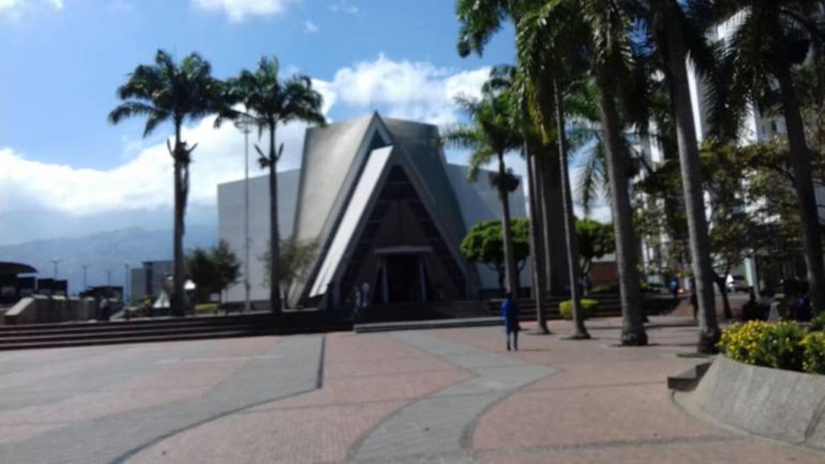 Drogadicción y prostitución va en aumento en plaza de Bolívar de Armenia