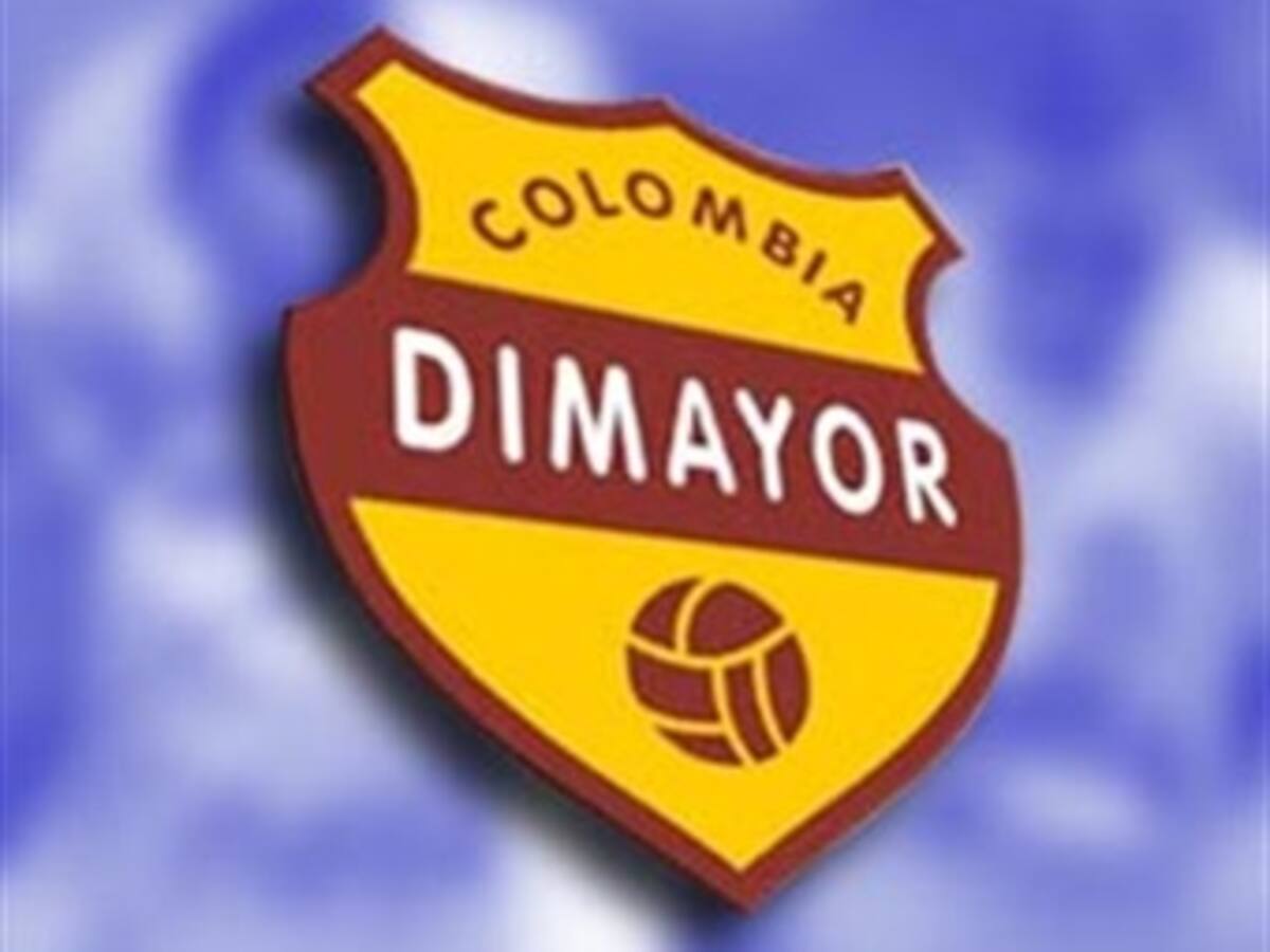 Firmas de gaseosas pujan por patrocinio del fútbol colombiano