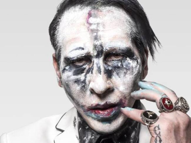 Marilyn Manson sufre un incidente en el escenario por fuerte ola de calor