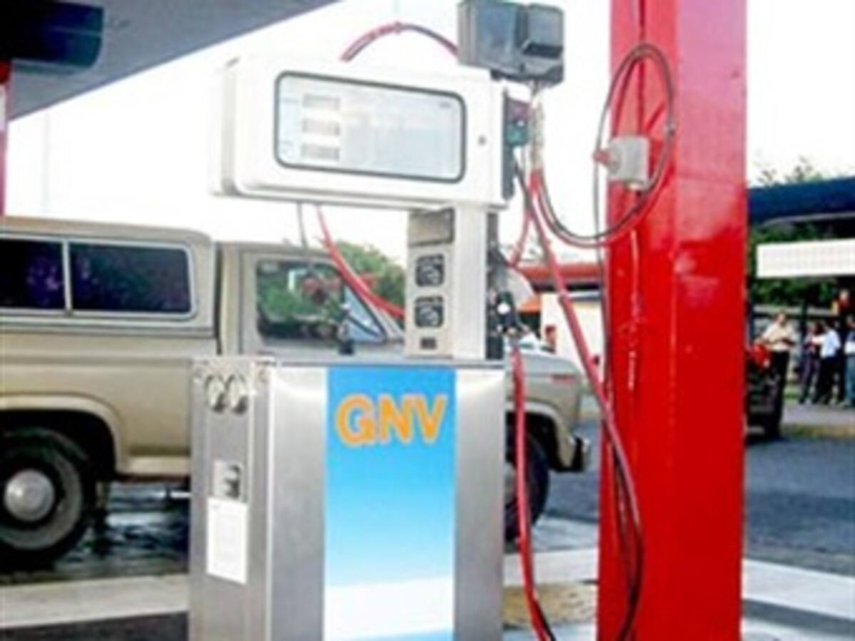 Se cumplen más de 40 horas sin el servicio de Gas Natural Vehicular en Santander