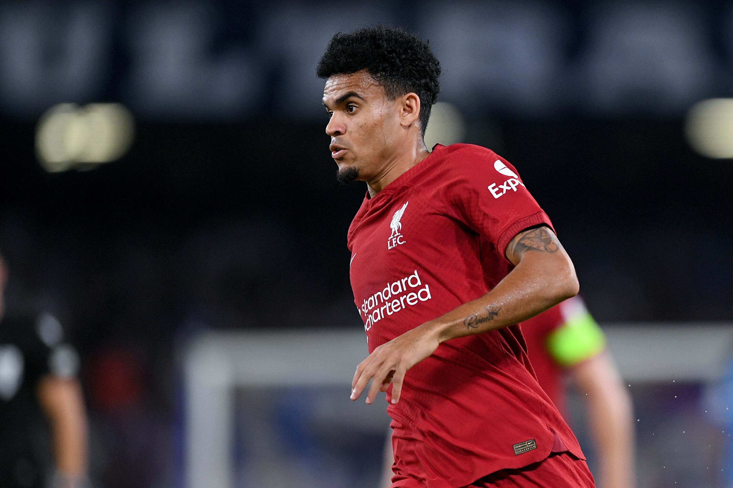 Luis Diaz de Liverpool durante un partido ante Napoli: Foto: Giuseppe Maffia/NurPhoto via Getty Images