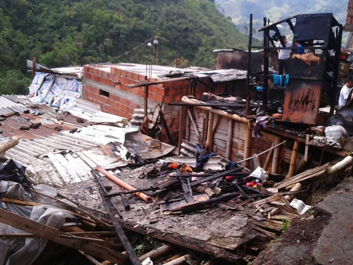 Incendio en Manizales deja 55 personas afectadas