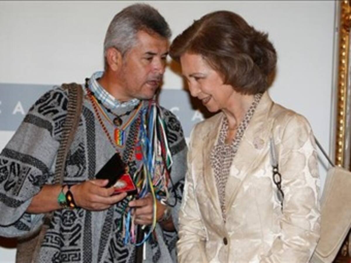 España premia a cabildos indígenas colombianos, por su aporte cultural y político