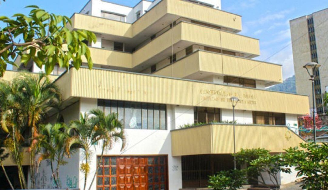 La sede del Conservatorio esta en la zona del parque de la Música. 