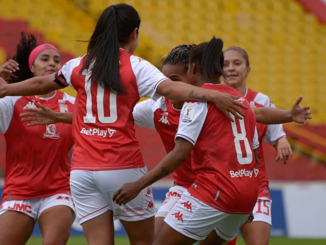 Independiente Santa Fe en su victoria ante Fortaleza por la fecha 2 de la Liga Colombiana Femenina