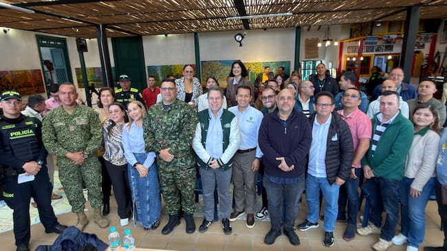 Comité de garantías electorales para la consulta popular del Valle de San Nicolás. Cortesía: Gobernación de Antioquia.