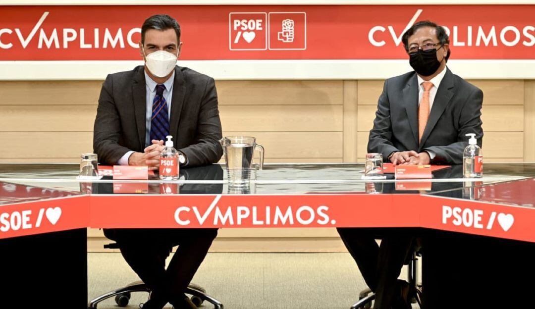 Pedro Sánchez, presidente de España, en reunión con Gustavo Petro