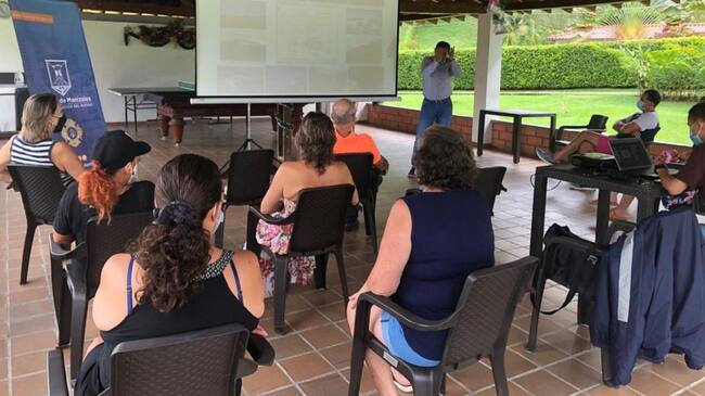 Capacitación a la comunidad por amenaza volcánica