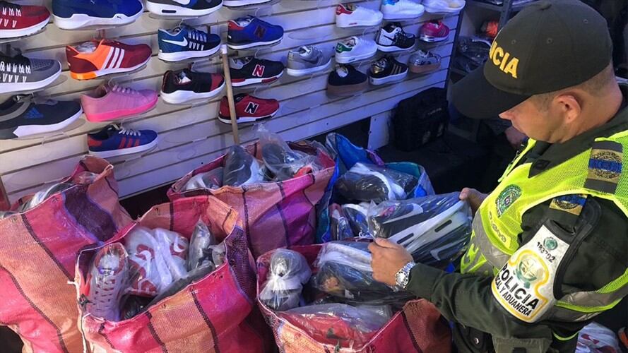 La Dian y la Policía lograron la aprehensión de mercancías que ascienden a más de 189 millones de pesos. Foto: Policía Fiscal y Aduanera