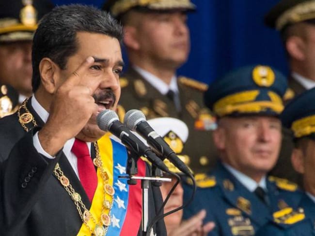Venezolanos, a la expectativa tras atentado a Nicolás Maduro