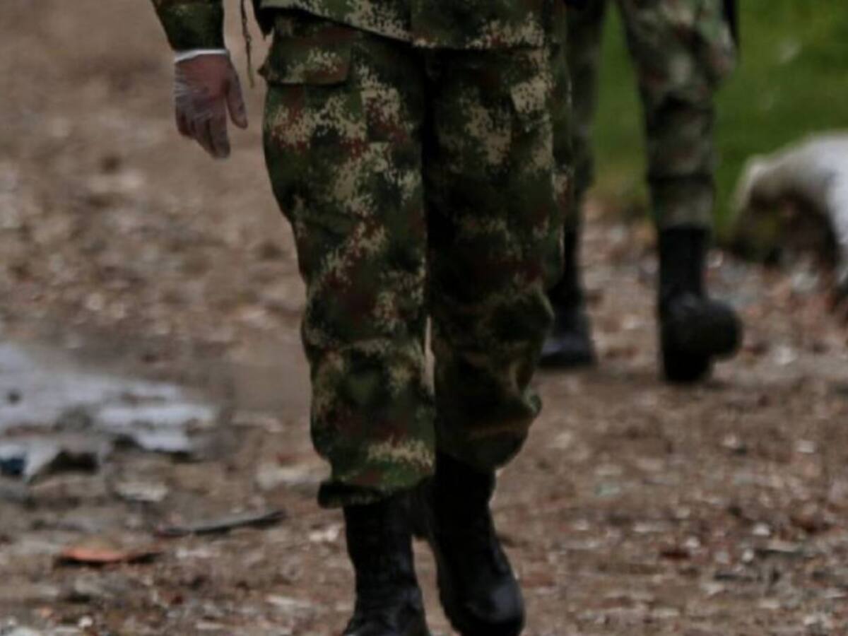Atentados con explosivos en Anorí deja un militar muerto y dos heridos