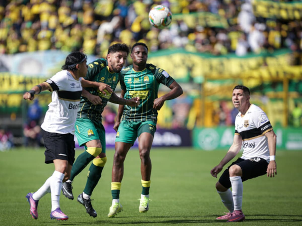 Empate sin goles entre Internacional de Bogotá y Bucaramanga en un duelo con pocas emociones