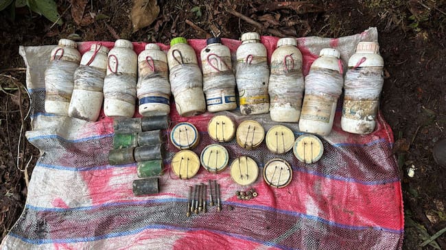 Más de 30 explosivos ubicados en zona rural del municipio de El Tambo al occidente del Cuaca en el mes de abril. Crédito: Ejército Nacional.