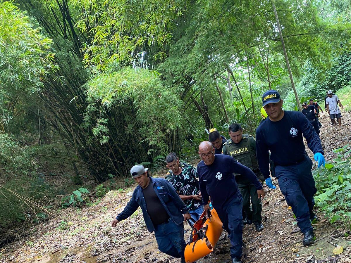 Bucaramanga: Joven que se lanzó del puente de la Novena sobrevivió de milagro