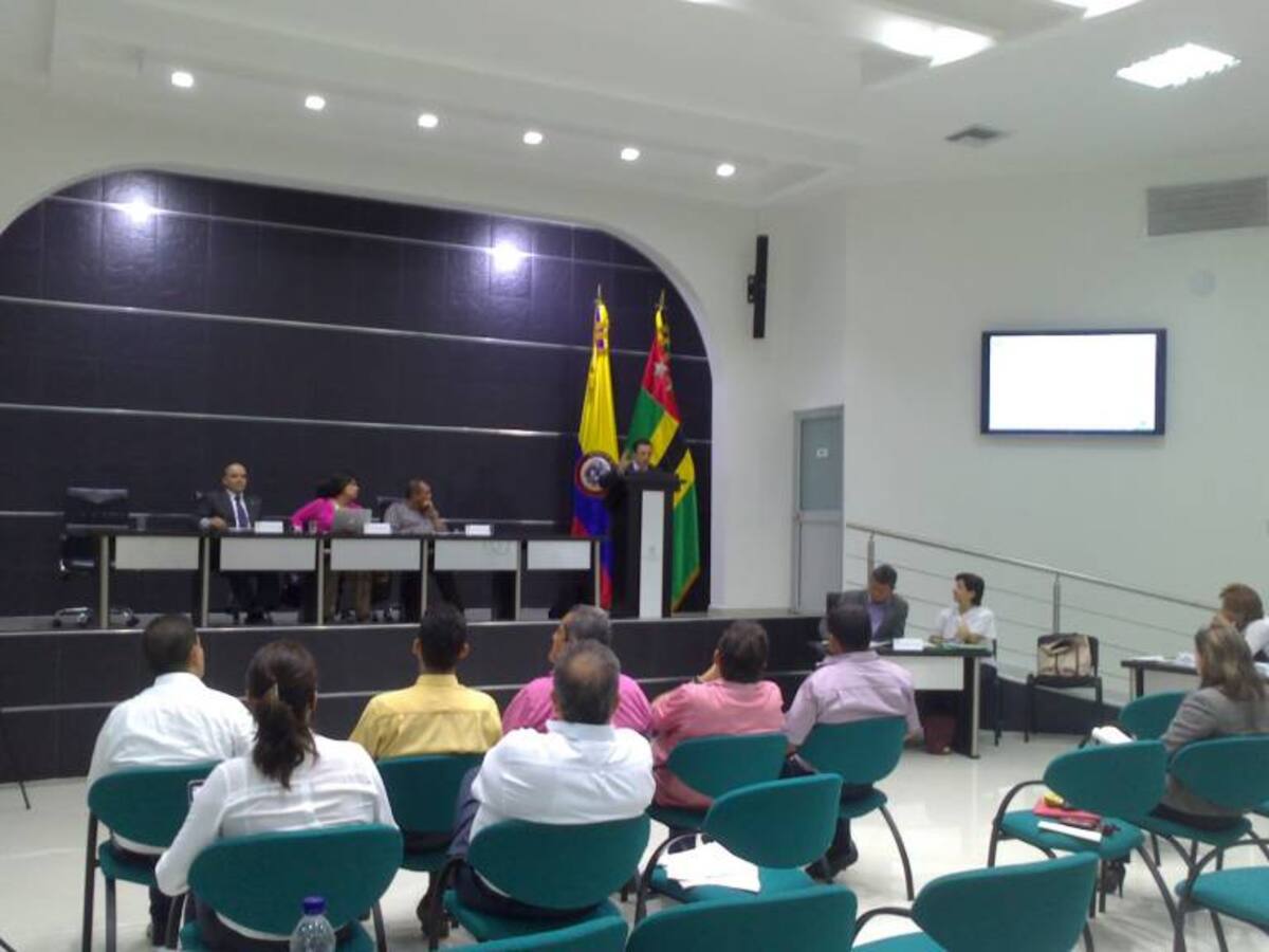 Procuraduría cita a media asamblea de Santander por presuntas irregularidades