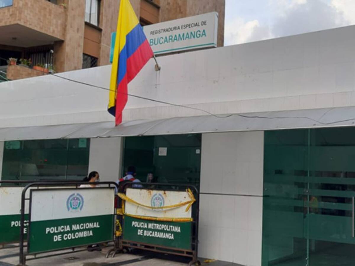 Tramitadores cobran por citas en la Registraduría