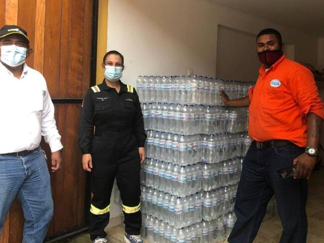 Refinería de Cartagena entrega ayudas a damnificados por emergencia