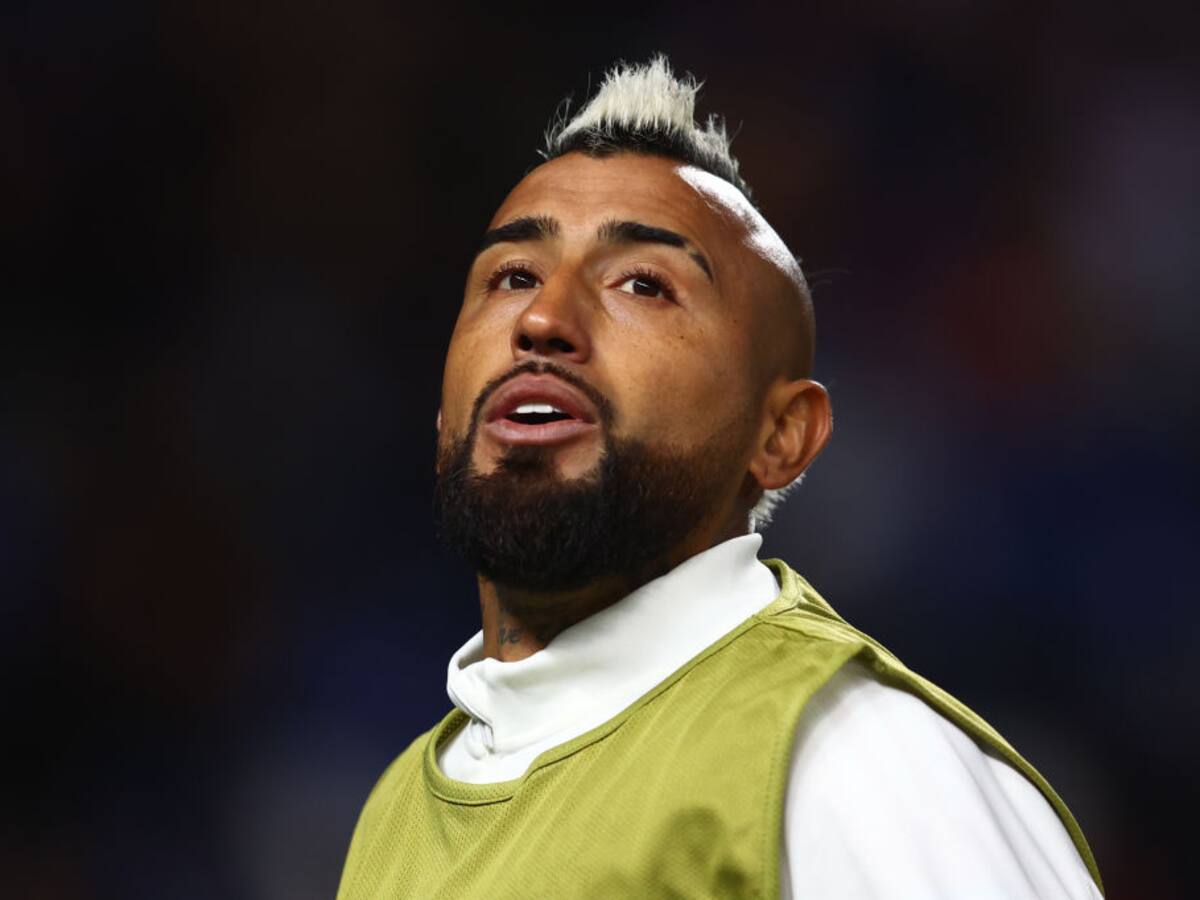 Arturo Vidal se habría enojado con Colo Colo y priorizaría a otros equipos